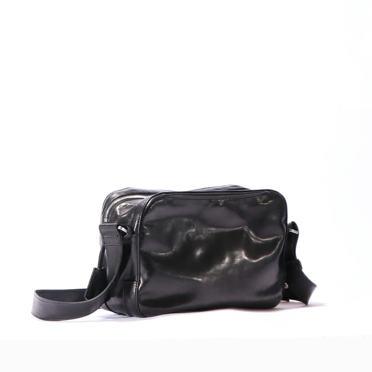 【aniary|アニアリ】ショルダーバッグ Reality Leather 28-03000 Charcoal Gray