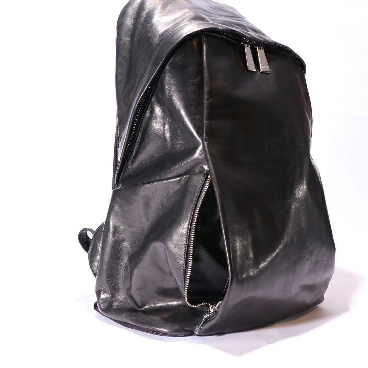 【aniary|アニアリ】バックパック Reality Leather 28-05000 Charcoal Gray