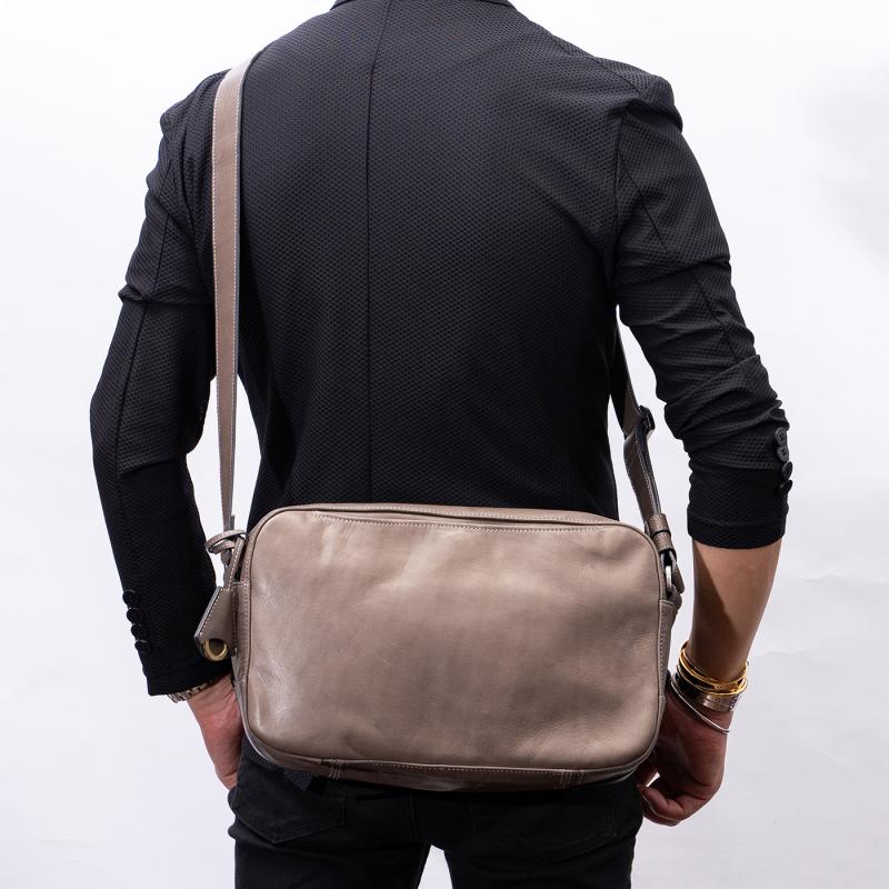 【aniary|アニアリ】ショルダーバッグ Reality Leather 28-03000 Gray